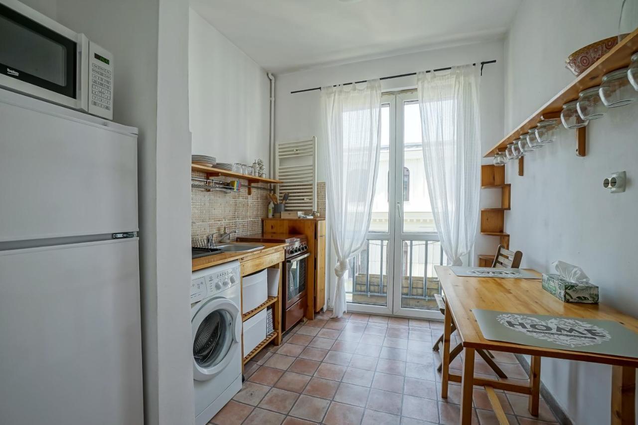 Apartament Universitate - Centrul Vechi Apartment Bucharest Exterior photo